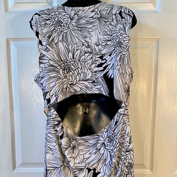 BLACK & WHITE OPEN BACK DRESS by JENNIFER LOPEZ XL - Picture 5 of 6